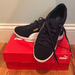 PUMA sneakers soft foam size 8 women’s